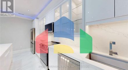 Residential - Single Family Home - Toronto, Canada - Canada