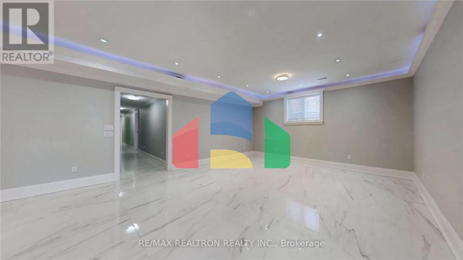 Residential - Single Family Home - Toronto, Canada - Canada