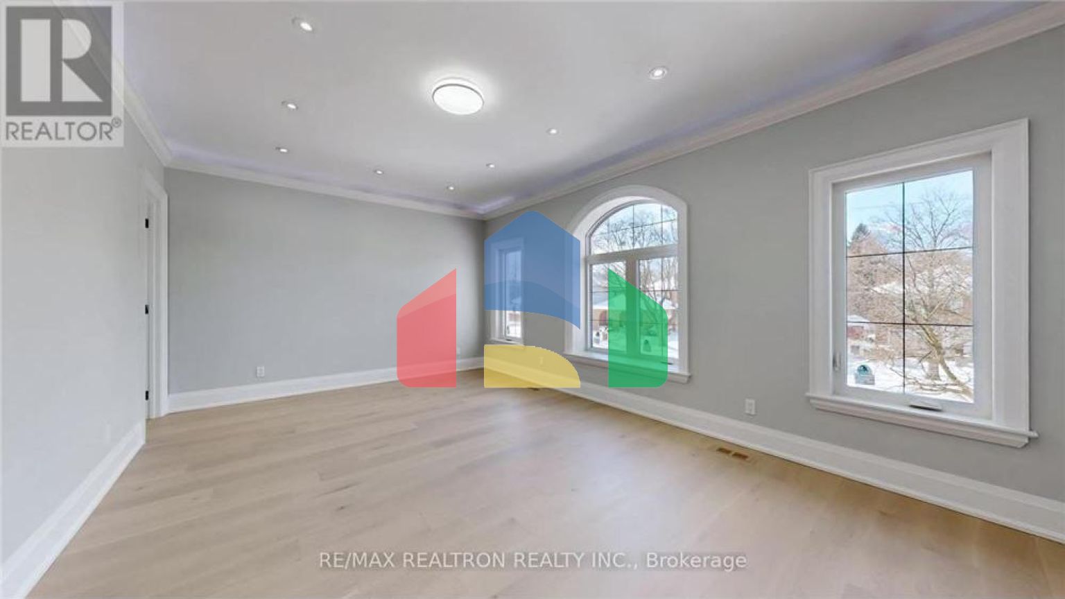 Residential - Single Family Home - Toronto, Canada - Canada