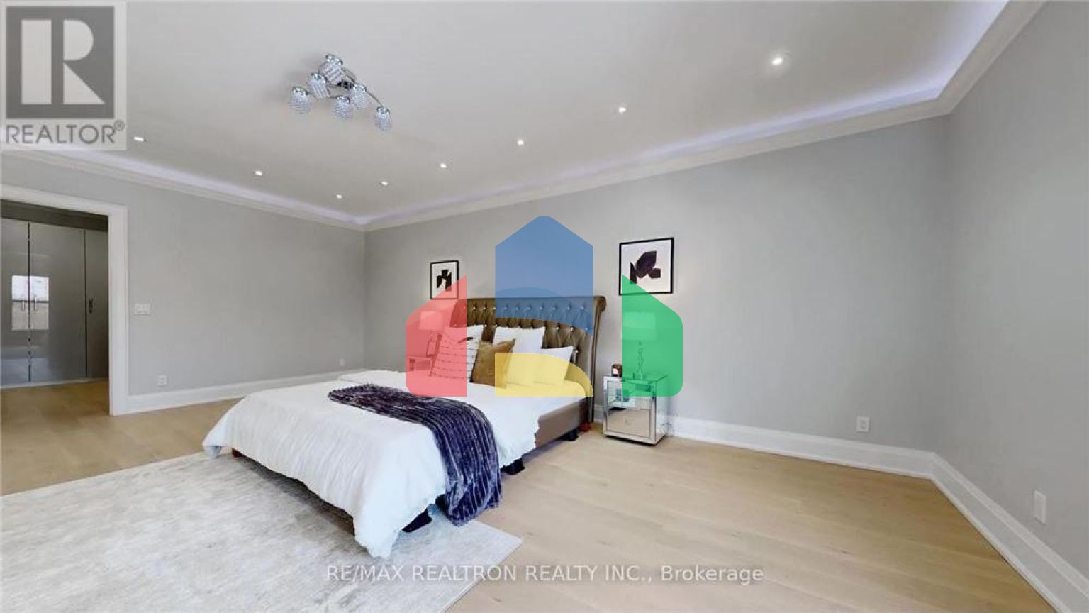 Residential - Single Family Home - Toronto, Canada - Canada