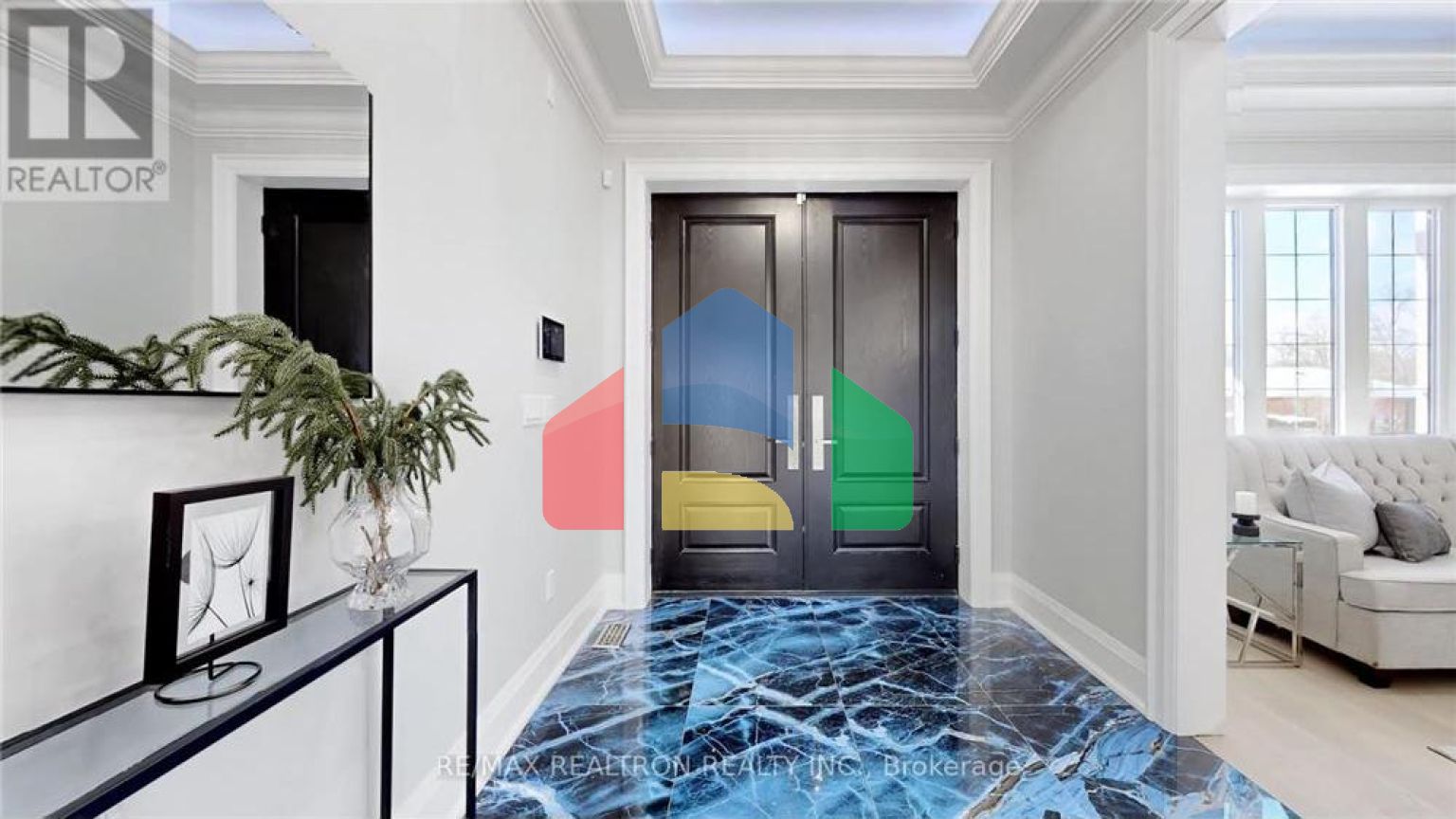 Residential - Single Family Home - Toronto, Canada - Canada