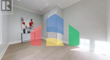 Residential - Single Family Home - Toronto, Canada - Canada