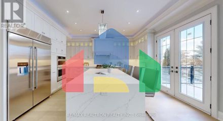 Residential - Single Family Home - Toronto, Canada - Canada