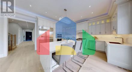 Residential - Single Family Home - Toronto, Canada - Canada