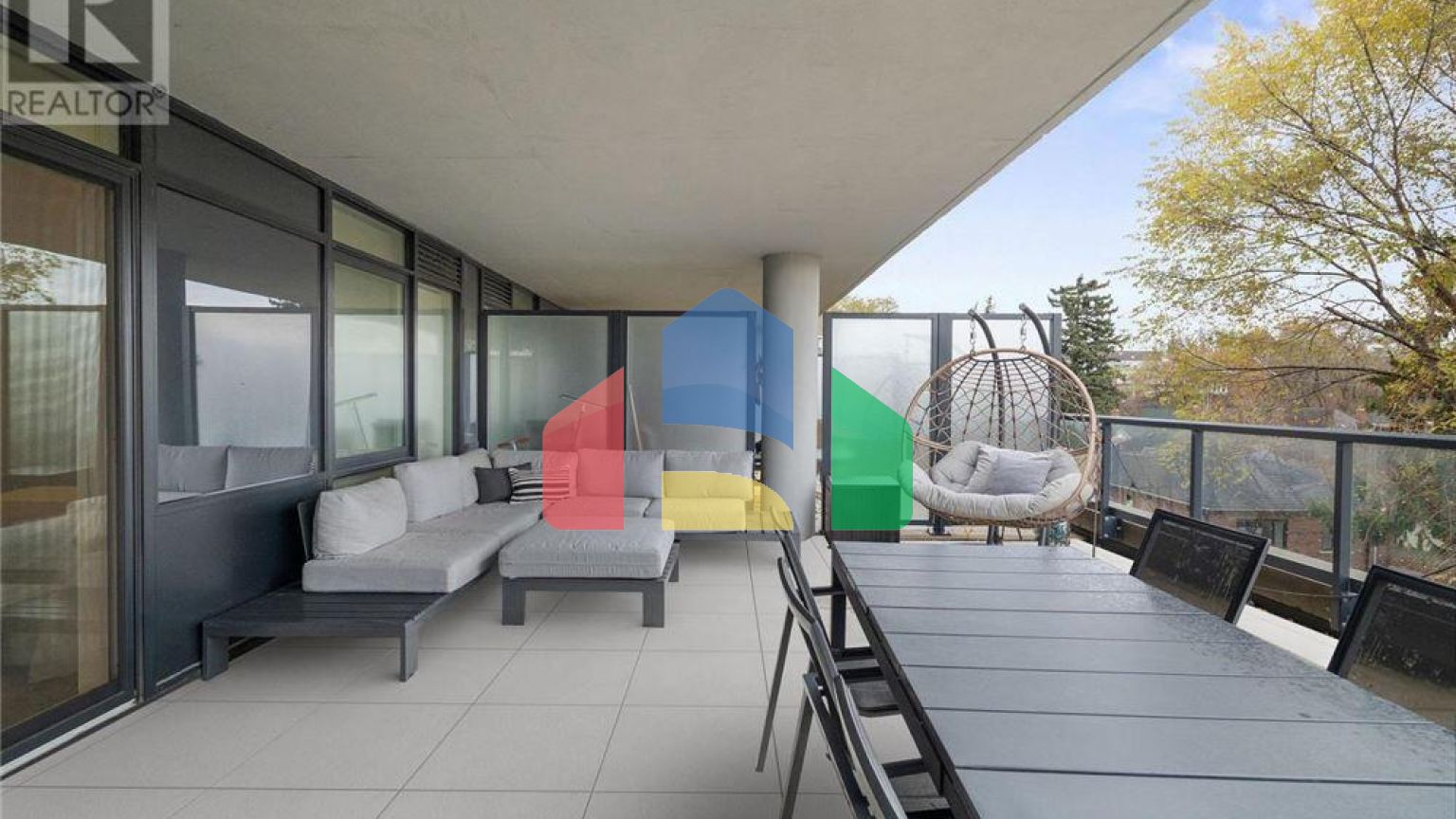 Residential - Condo/Apartment - Toronto, Canada - Canada