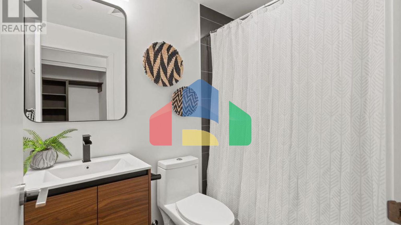 Residential - Condo/Apartment - Toronto, Canada - Canada