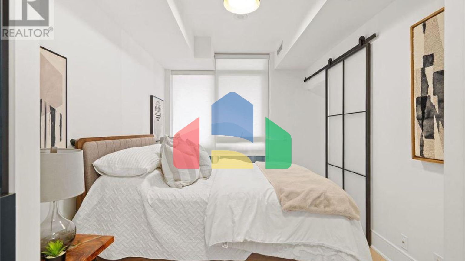 Residential - Condo/Apartment - Toronto, Canada - Canada