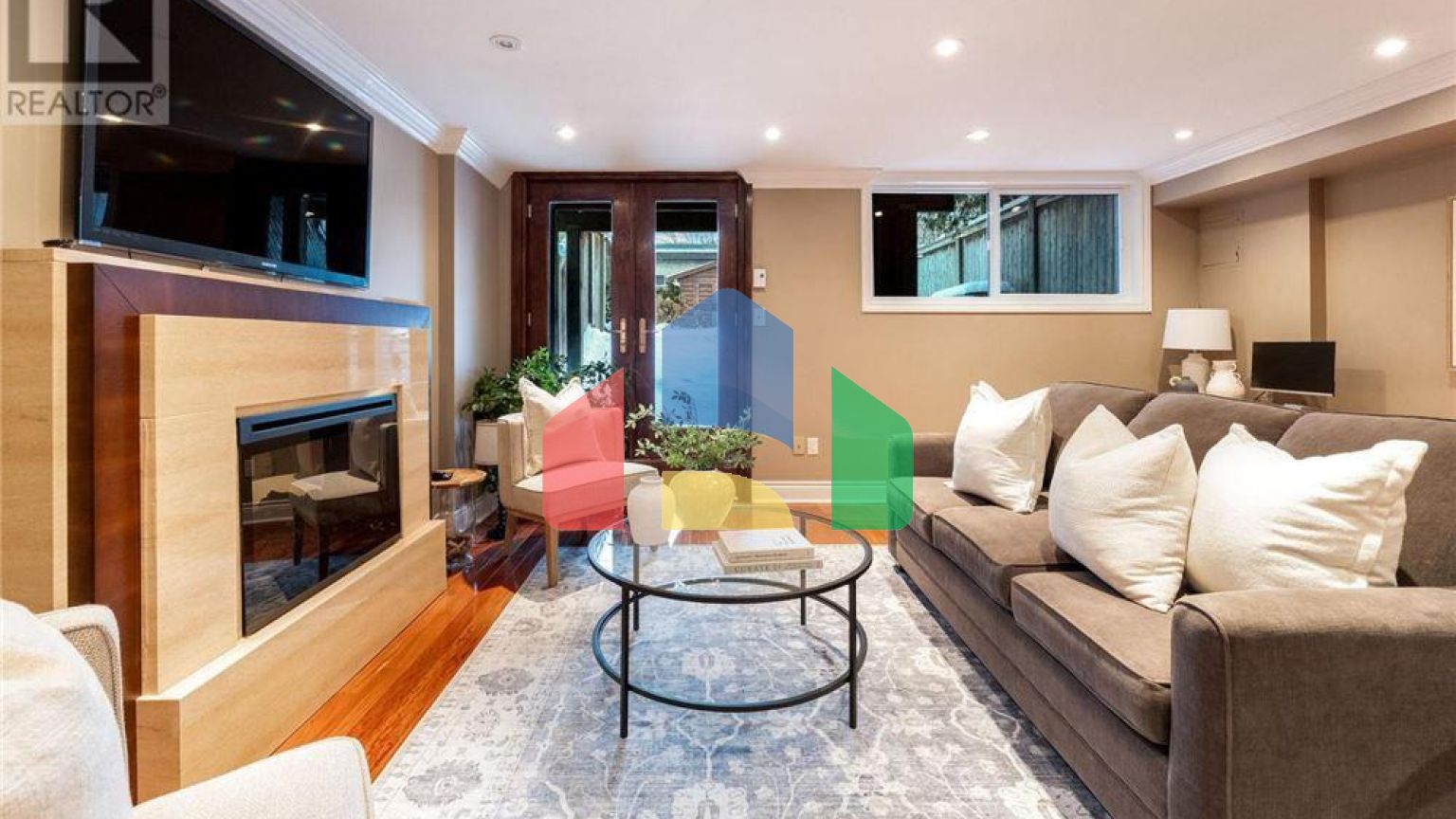 Residential - Single Family Home - Toronto, Canada - Canada