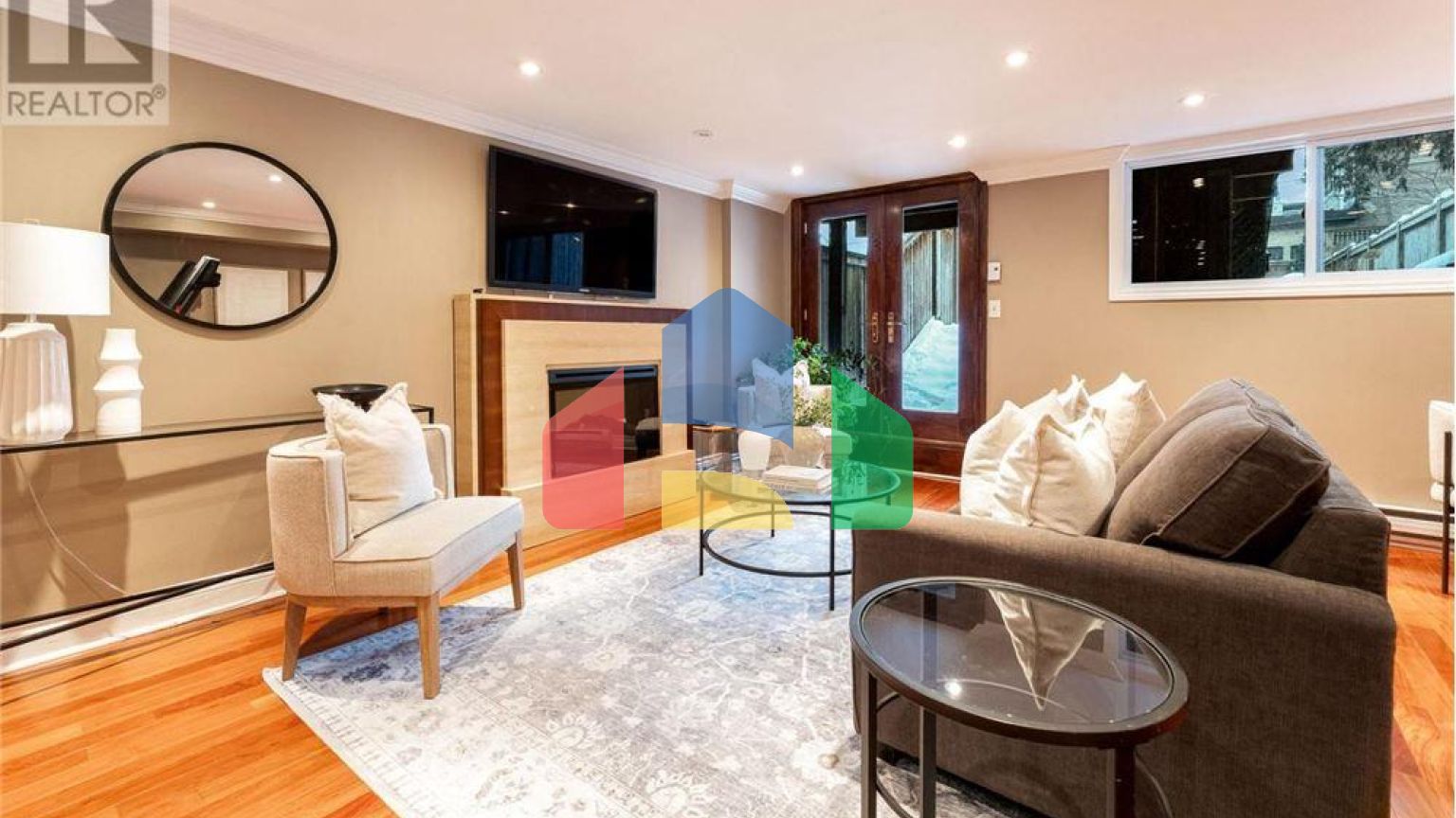 Residential - Single Family Home - Toronto, Canada - Canada