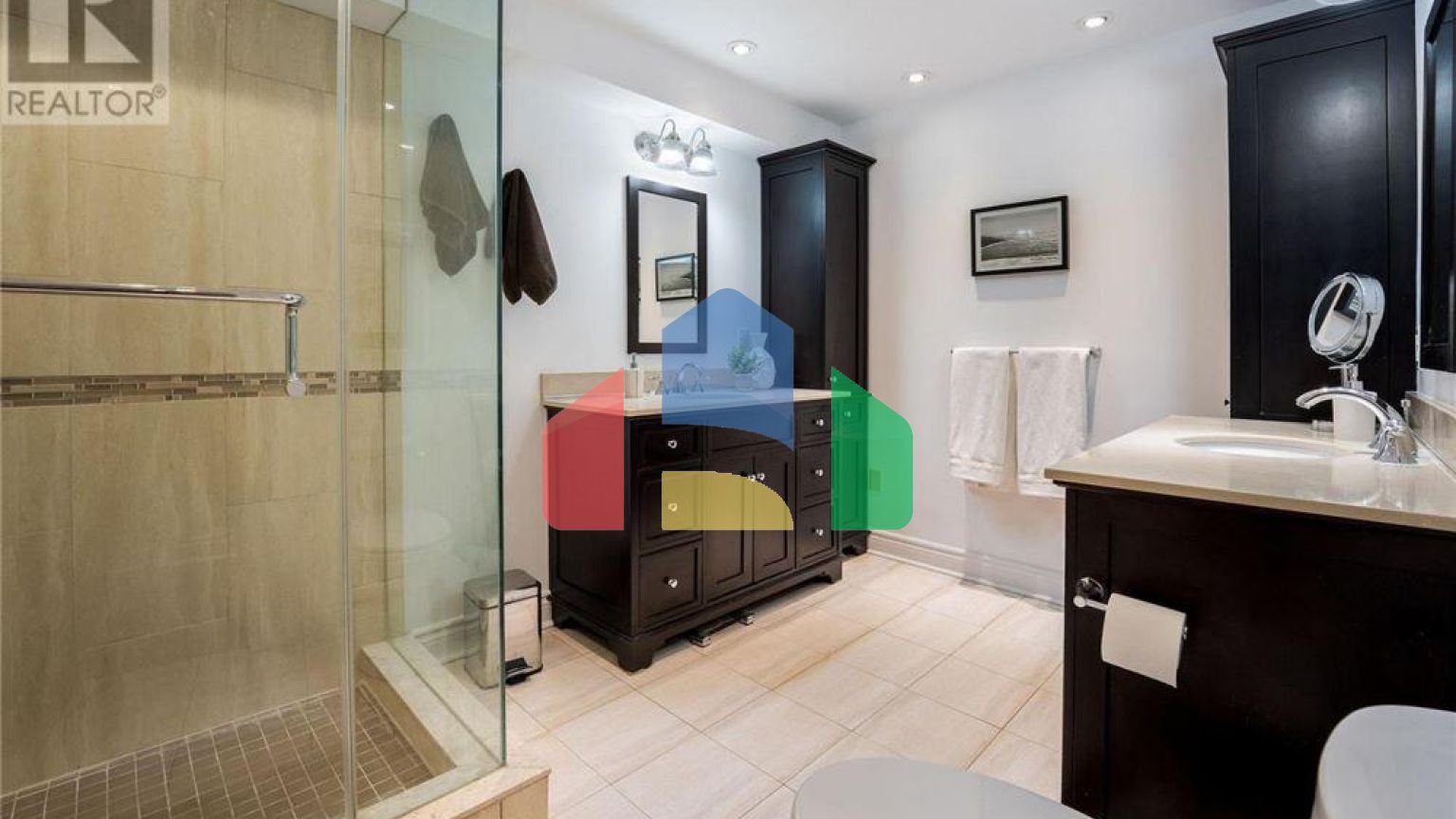 Residential - Single Family Home - Toronto, Canada - Canada