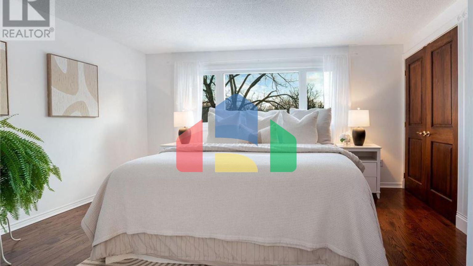 Residential - Single Family Home - Toronto, Canada - Canada