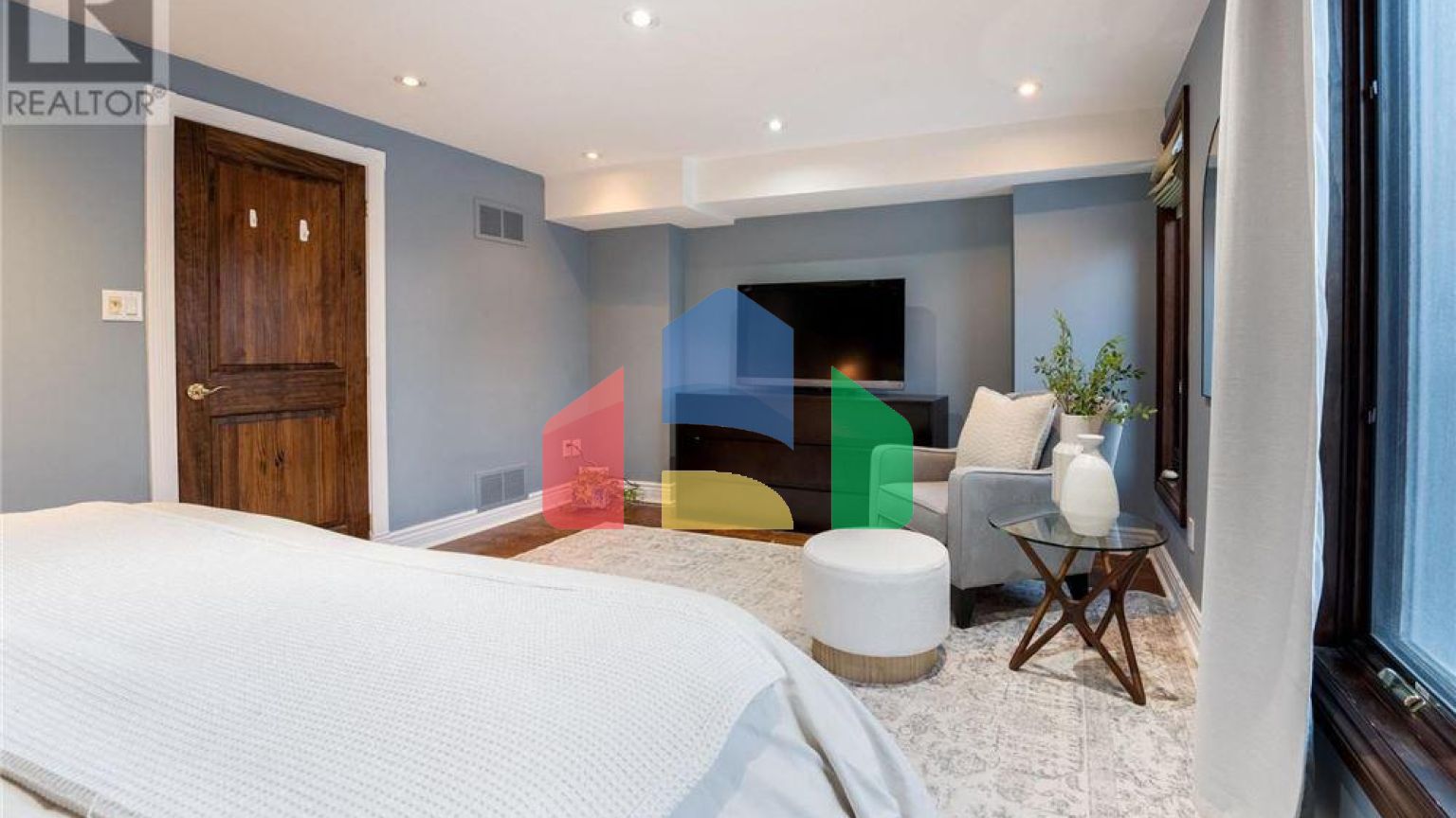 Residential - Single Family Home - Toronto, Canada - Canada