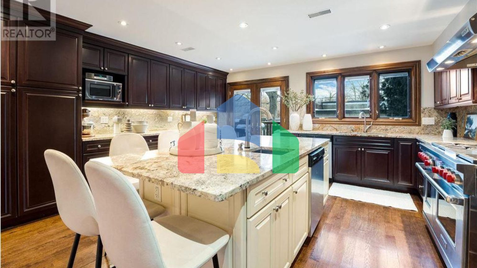 Residential - Single Family Home - Toronto, Canada - Canada