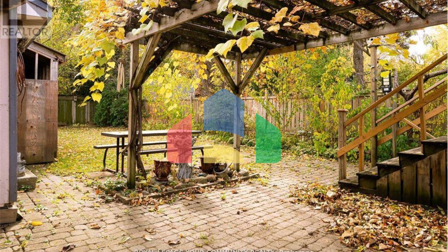 Residential - Single Family Home - Toronto, Canada - Canada