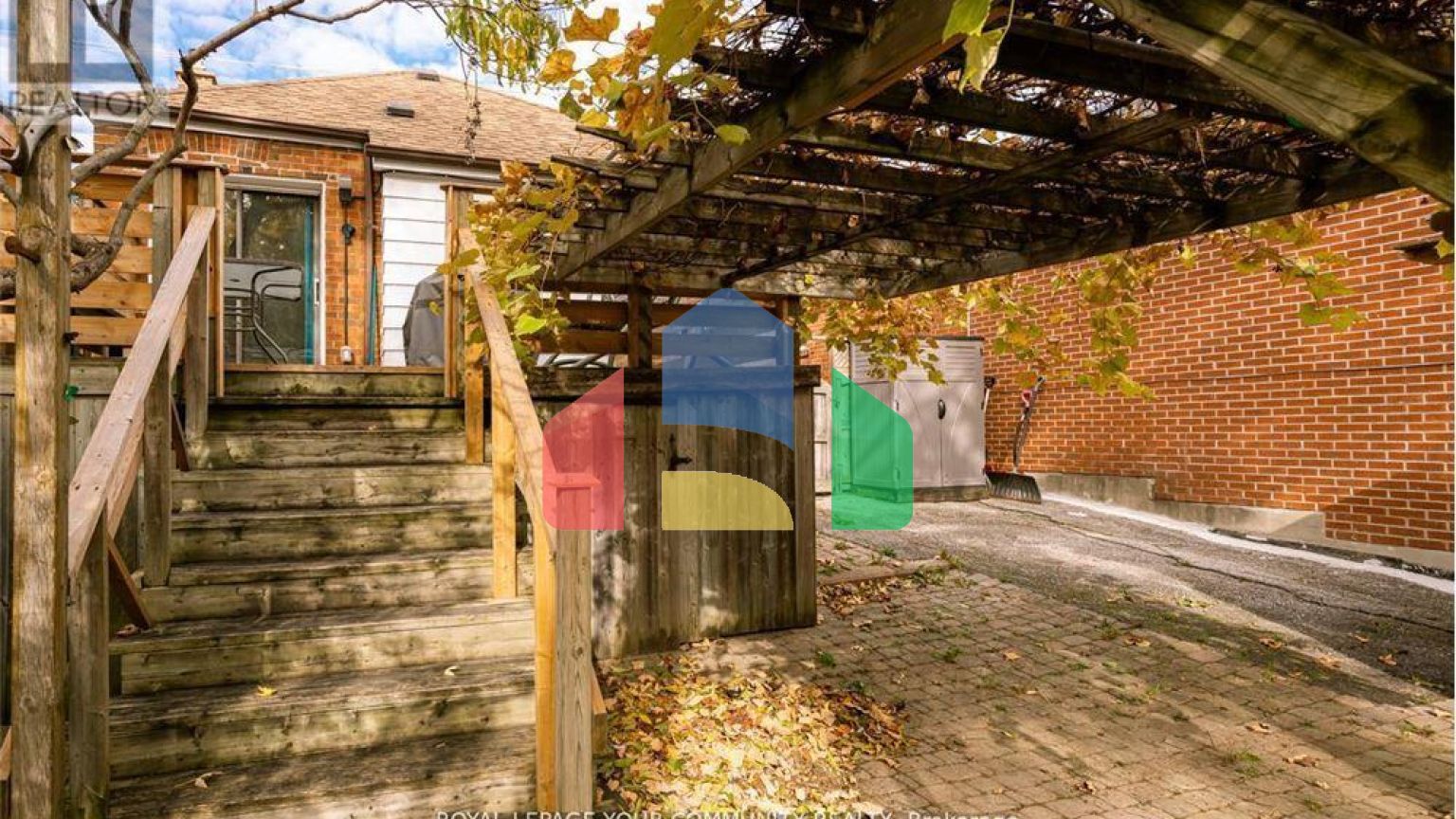 Residential - Single Family Home - Toronto, Canada - Canada