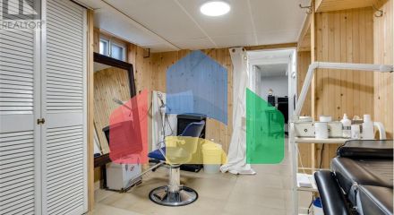 Residential - Single Family Home - Toronto, Canada - Canada