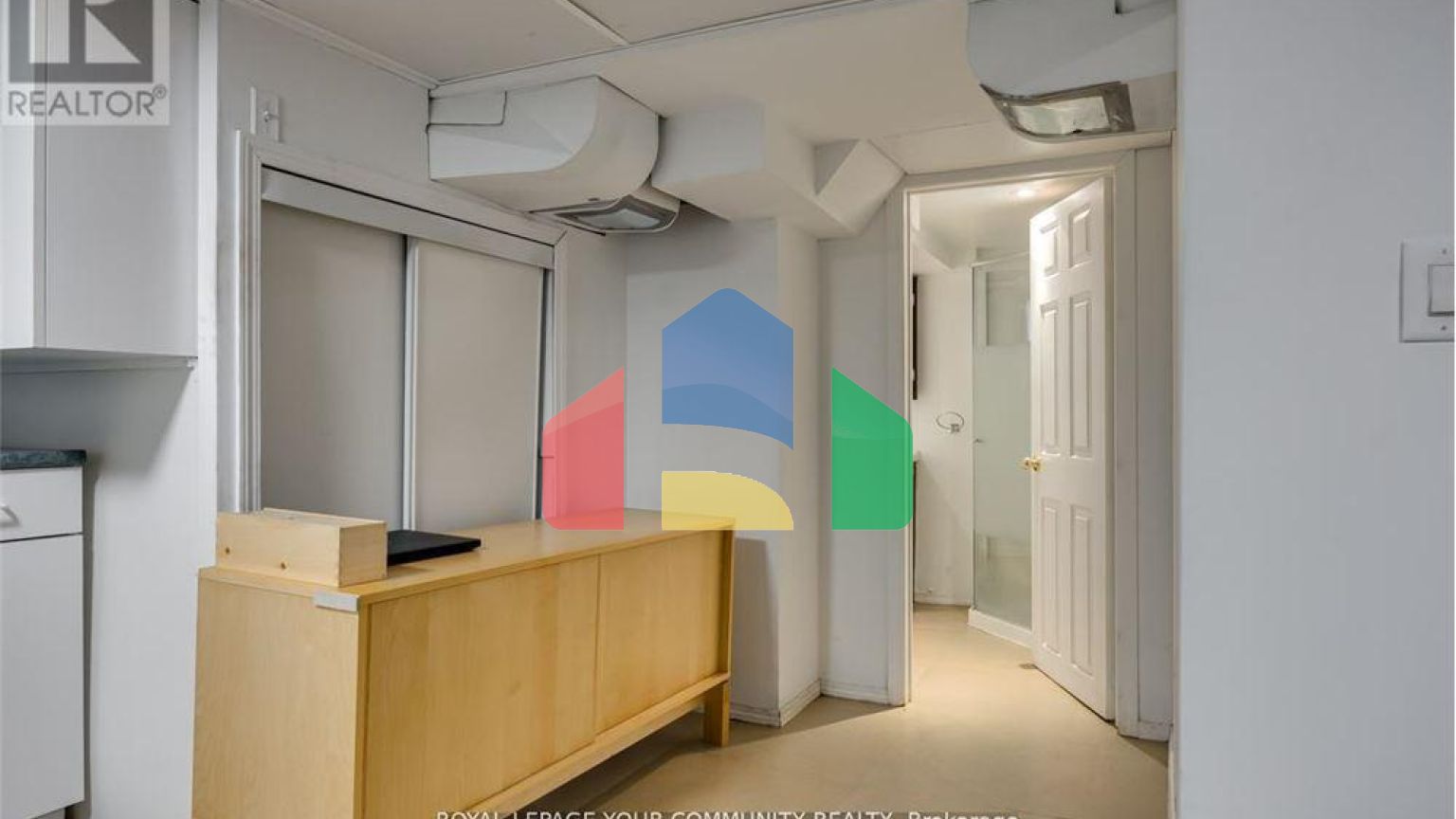 Residential - Single Family Home - Toronto, Canada - Canada