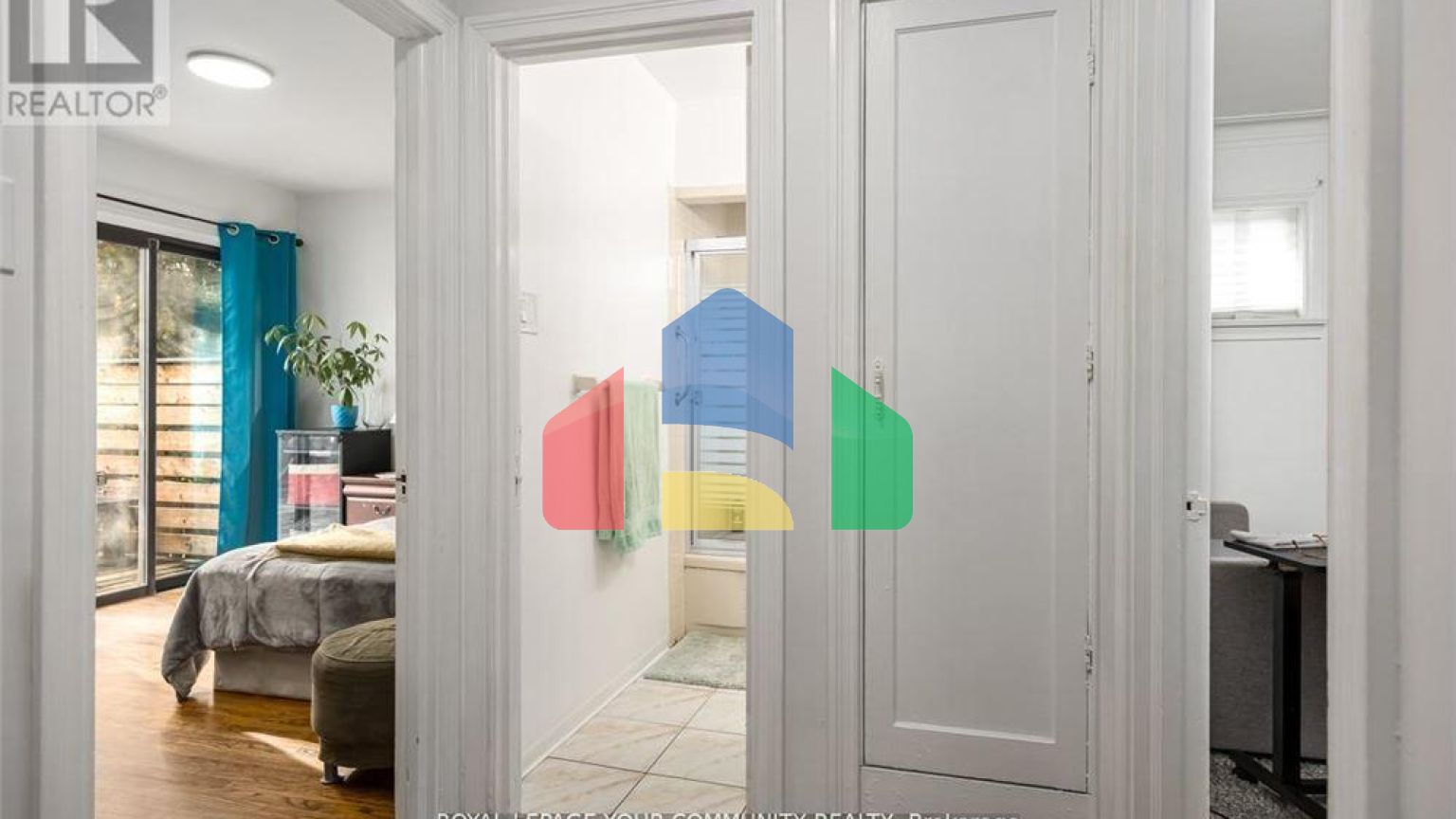 Residential - Single Family Home - Toronto, Canada - Canada