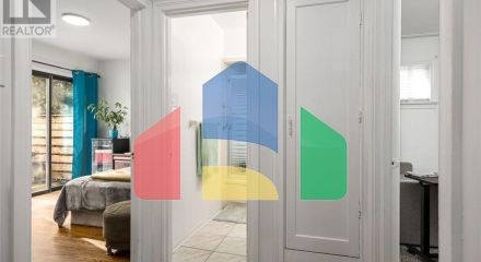 Residential - Single Family Home - Toronto, Canada - Canada