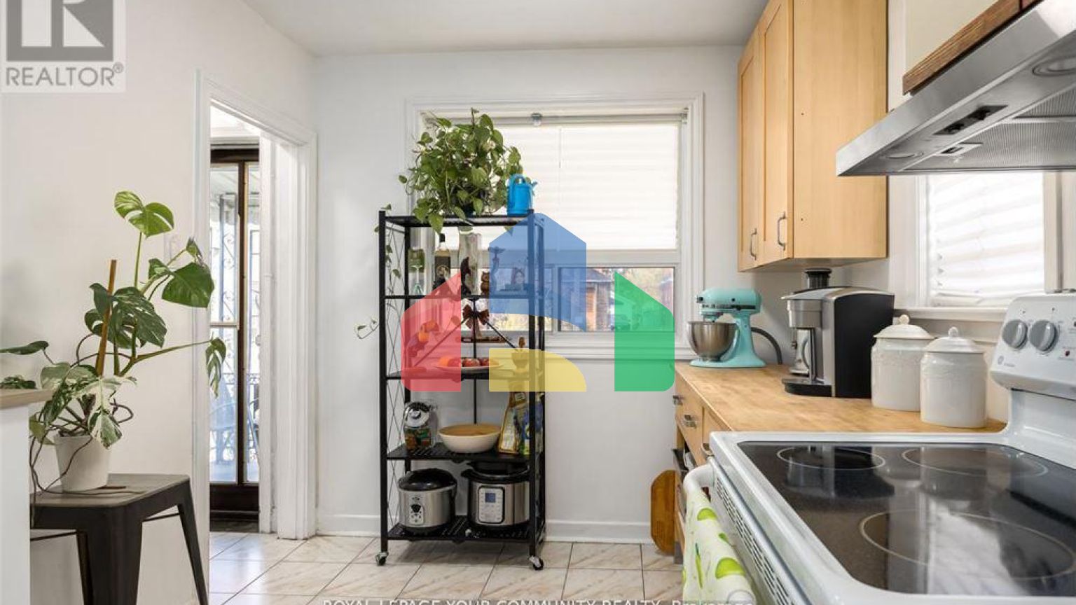 Residential - Single Family Home - Toronto, Canada - Canada