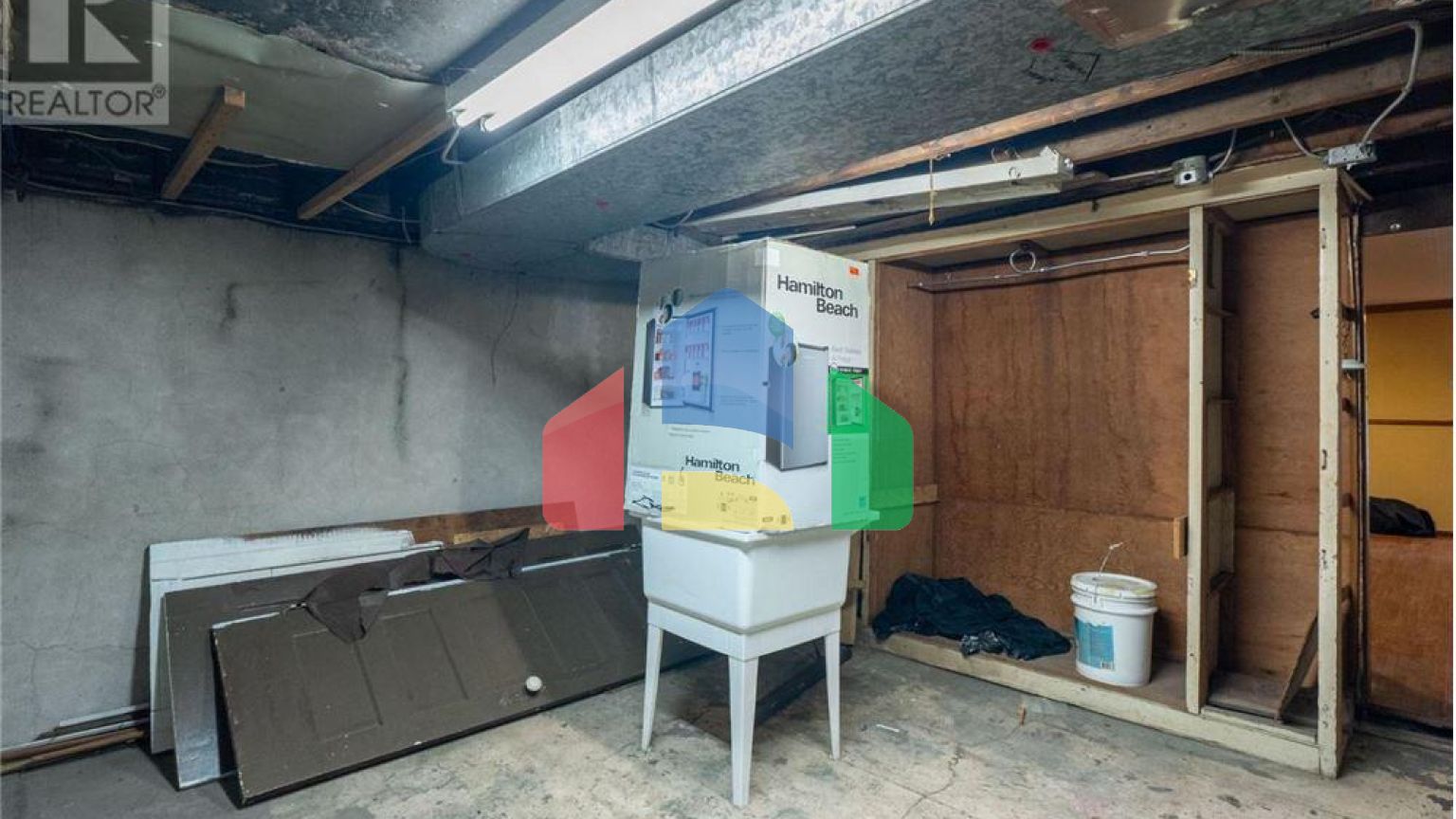 Commercial - Commercial/Retail - Toronto, Canada - Canada