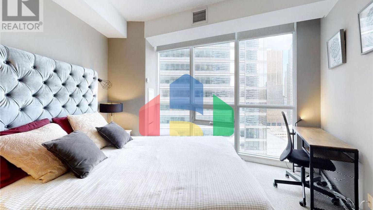 Residential - Condo/Apartment - Toronto, Canada - Canada