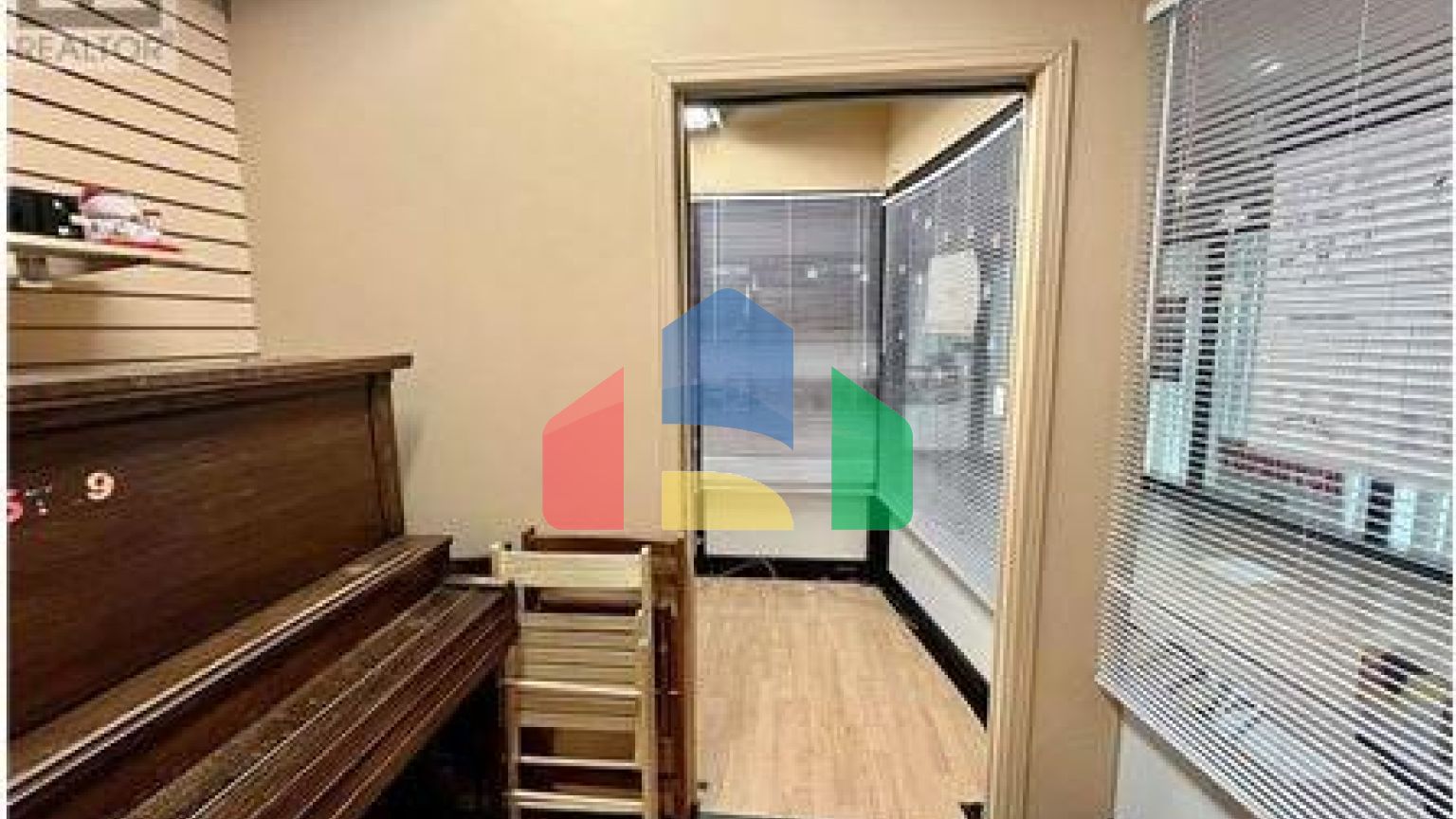 Commercial - Commercial/Retail - Toronto, Canada - Canada