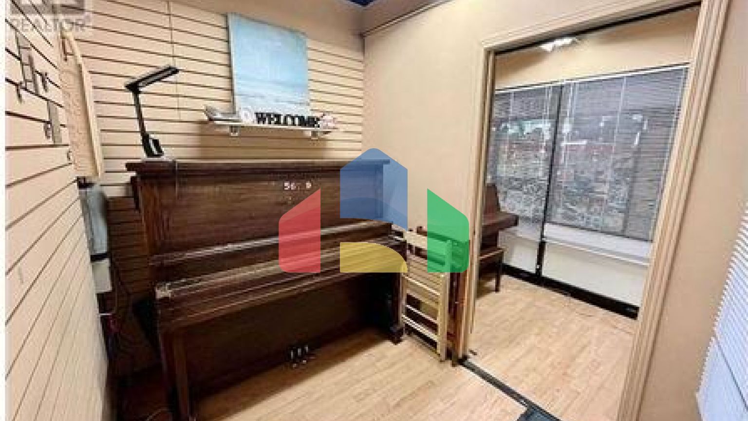 Commercial - Commercial/Retail - Toronto, Canada - Canada