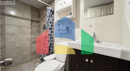 Residential - Single Family Home - Toronto, Canada - Canada