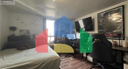 Residential - Single Family Home - Toronto, Canada - Canada