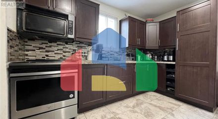 Residential - Single Family Home - Toronto, Canada - Canada