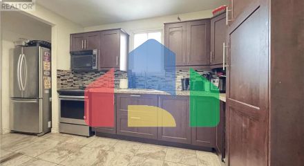 Residential - Single Family Home - Toronto, Canada - Canada