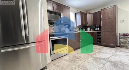 Residential - Single Family Home - Toronto, Canada - Canada