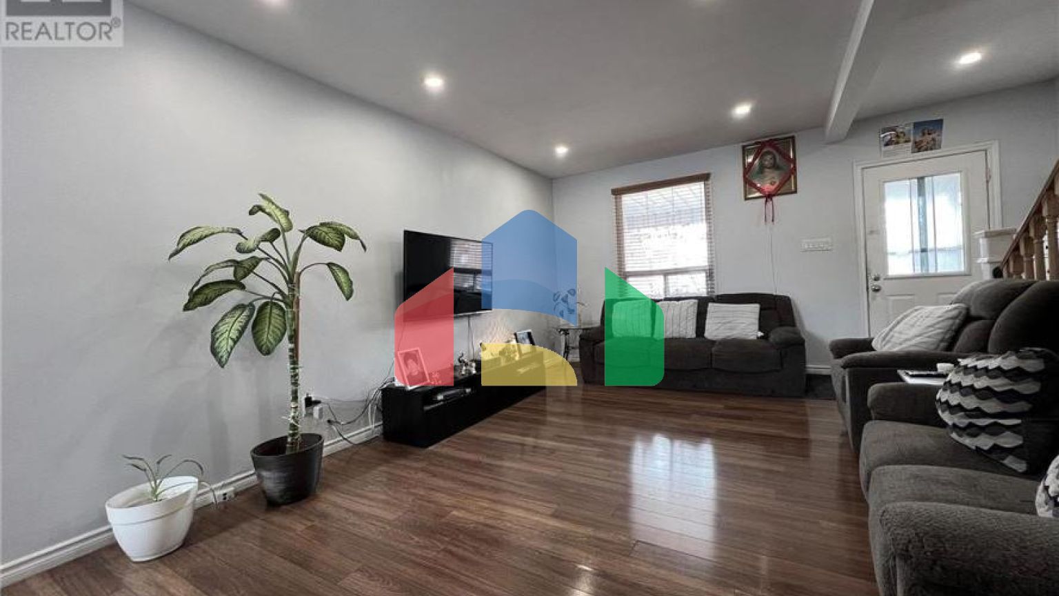 Residential - Single Family Home - Toronto, Canada - Canada