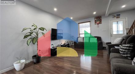 Residential - Single Family Home - Toronto, Canada - Canada