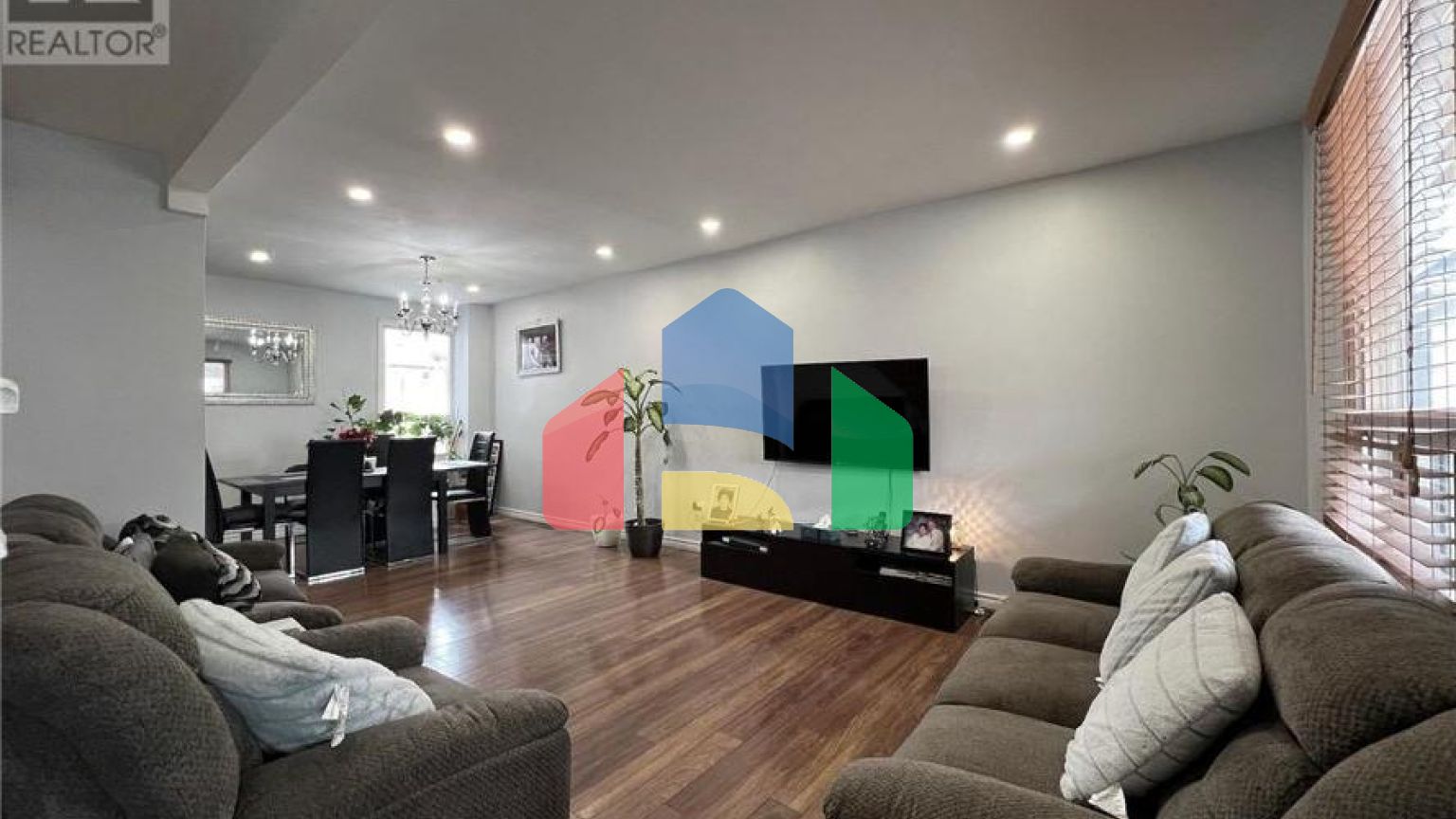 Residential - Single Family Home - Toronto, Canada - Canada