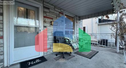 Residential - Single Family Home - Toronto, Canada - Canada