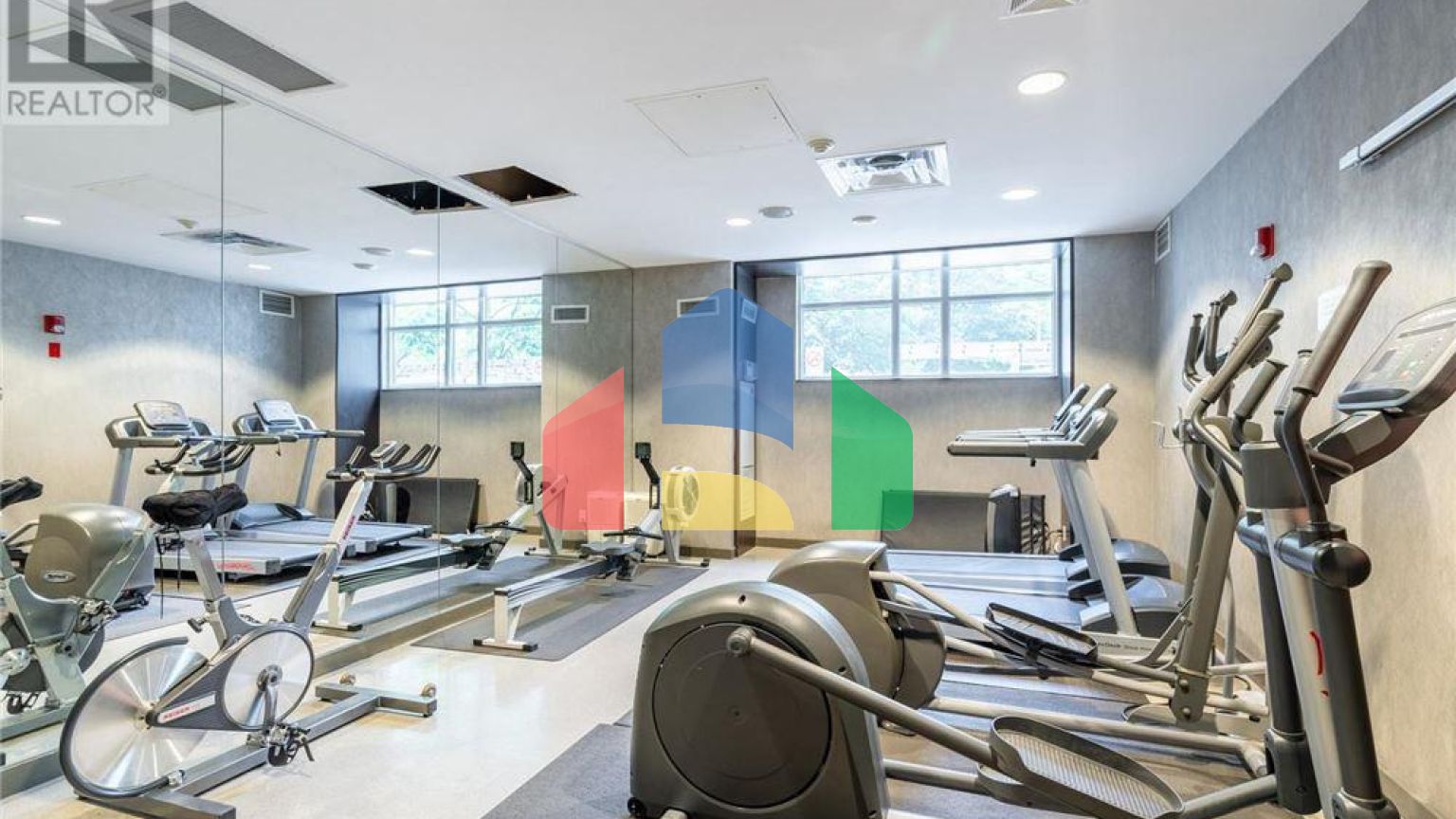 Residential - Condo/Apartment - Toronto, Canada - Canada