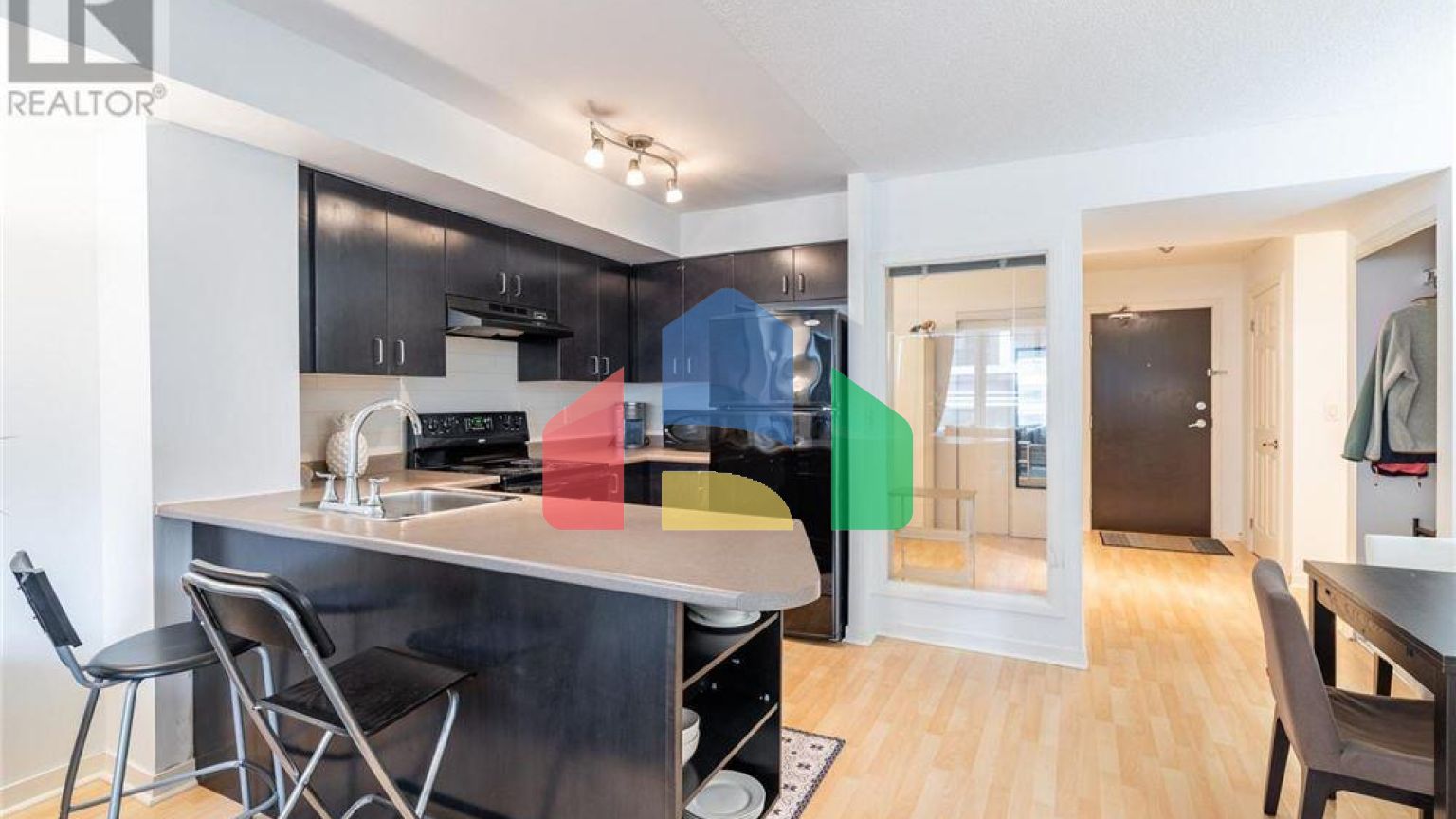 Residential - Condo/Apartment - Toronto, Canada - Canada