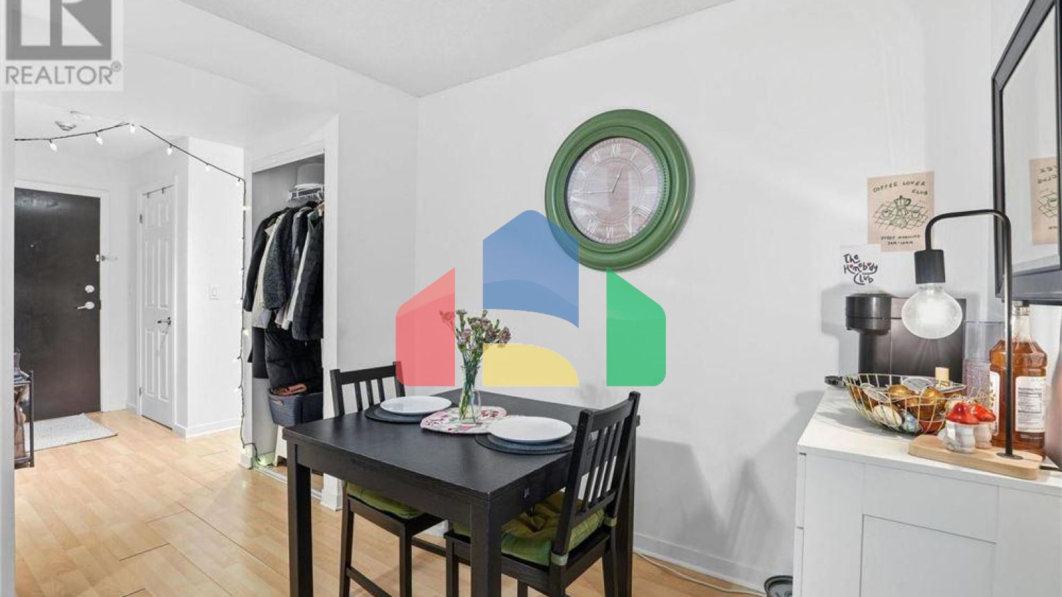 Residential - Condo/Apartment - Toronto, Canada - Canada