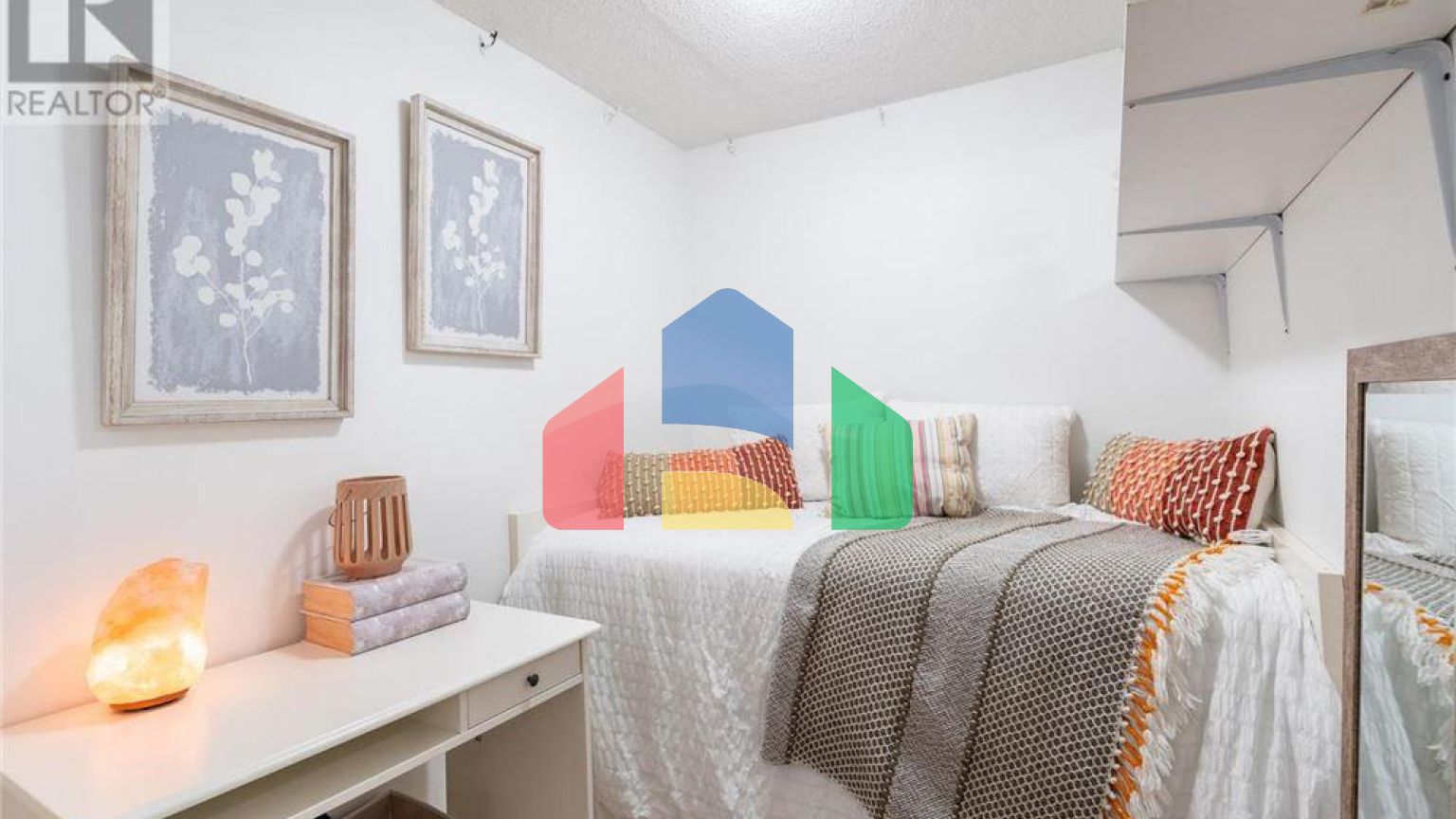 Residential - Condo/Apartment - Toronto, Canada - Canada