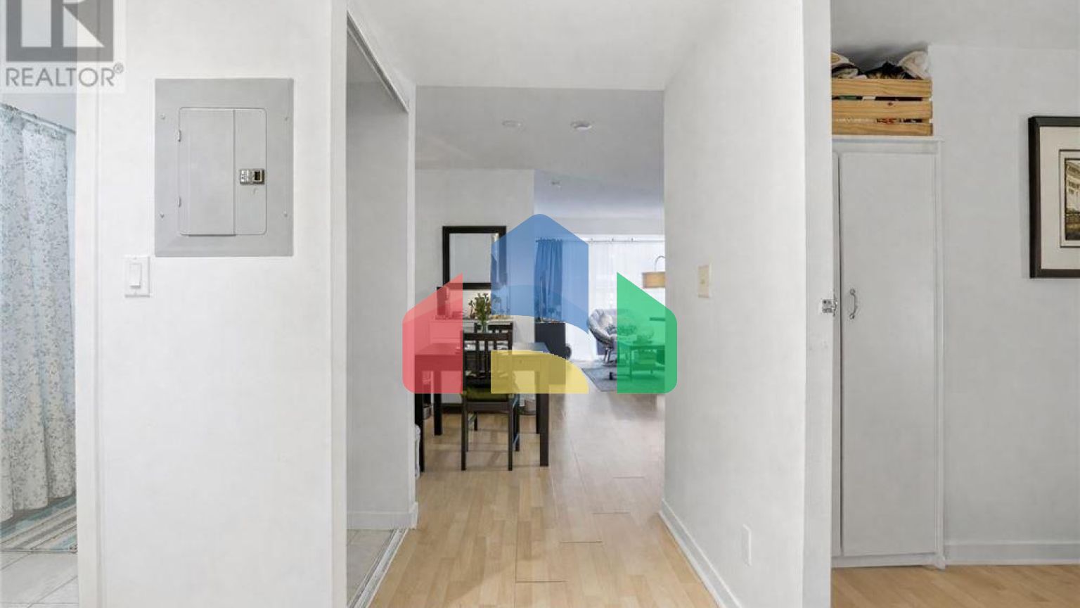 Residential - Condo/Apartment - Toronto, Canada - Canada