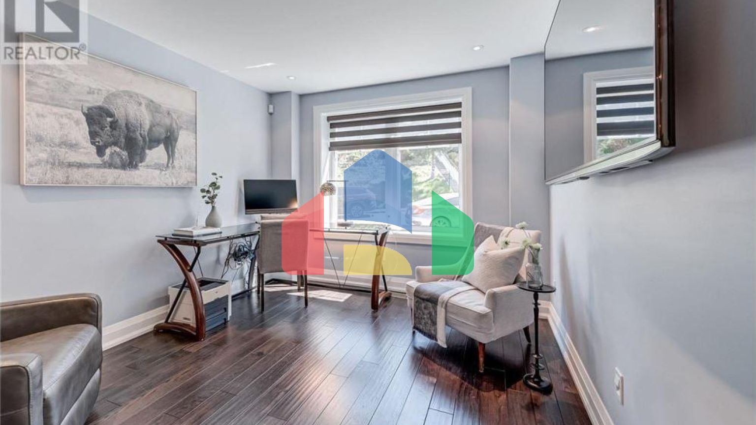 Residential - Single Family Home - Toronto, Canada - Canada