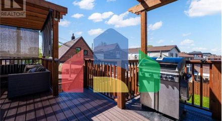 Residential - Single Family Home - Toronto, Canada - Canada