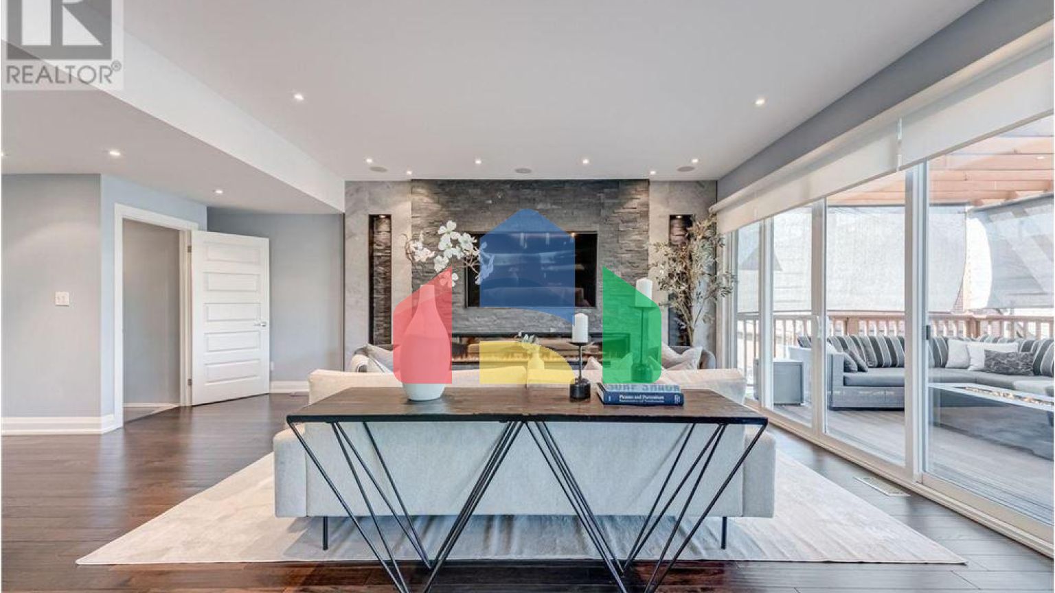 Residential - Single Family Home - Toronto, Canada - Canada