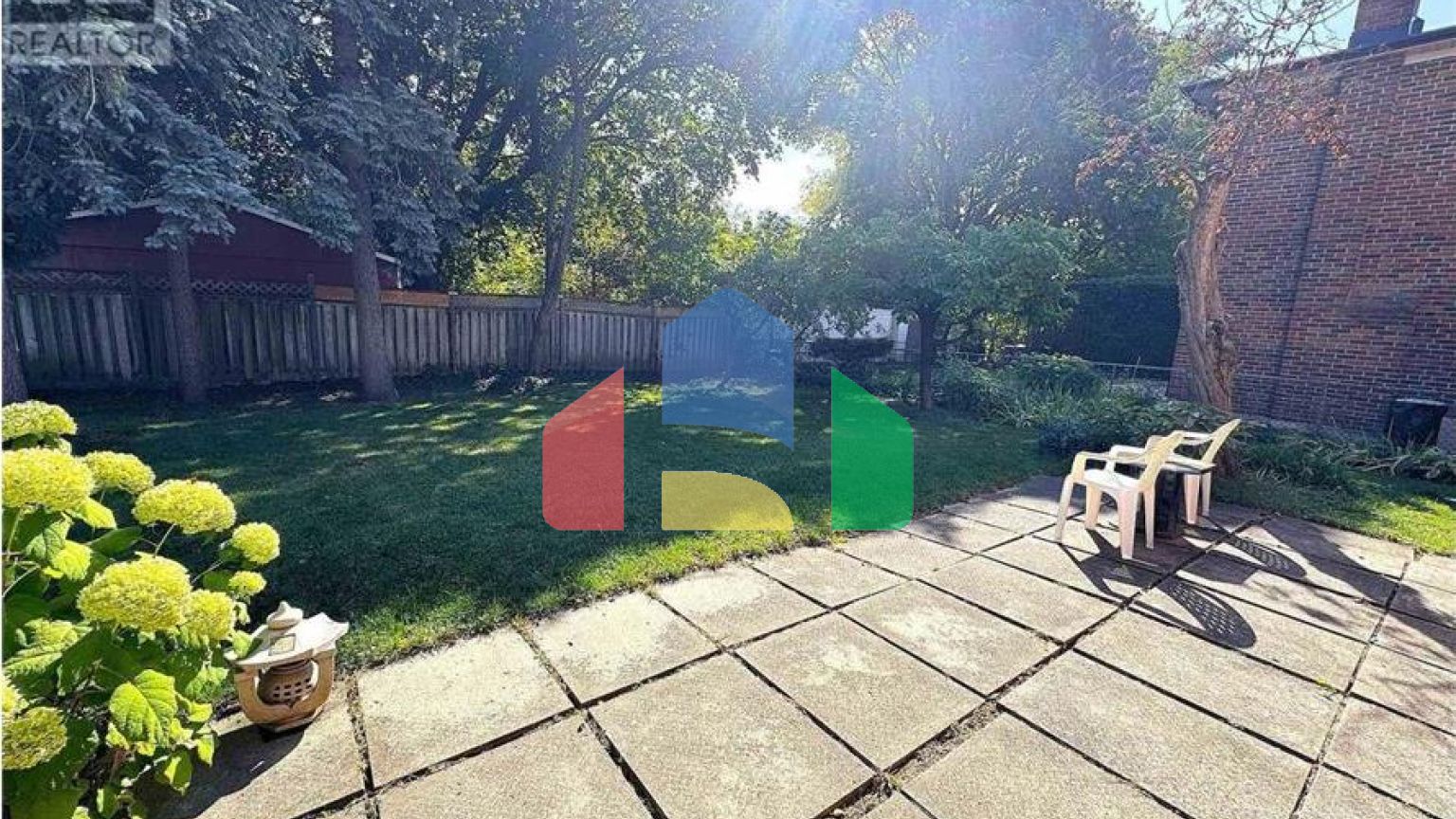 Residential - Single Family Home - Toronto, Canada - Canada