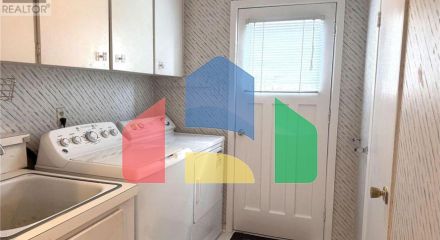 Residential - Single Family Home - Toronto, Canada - Canada