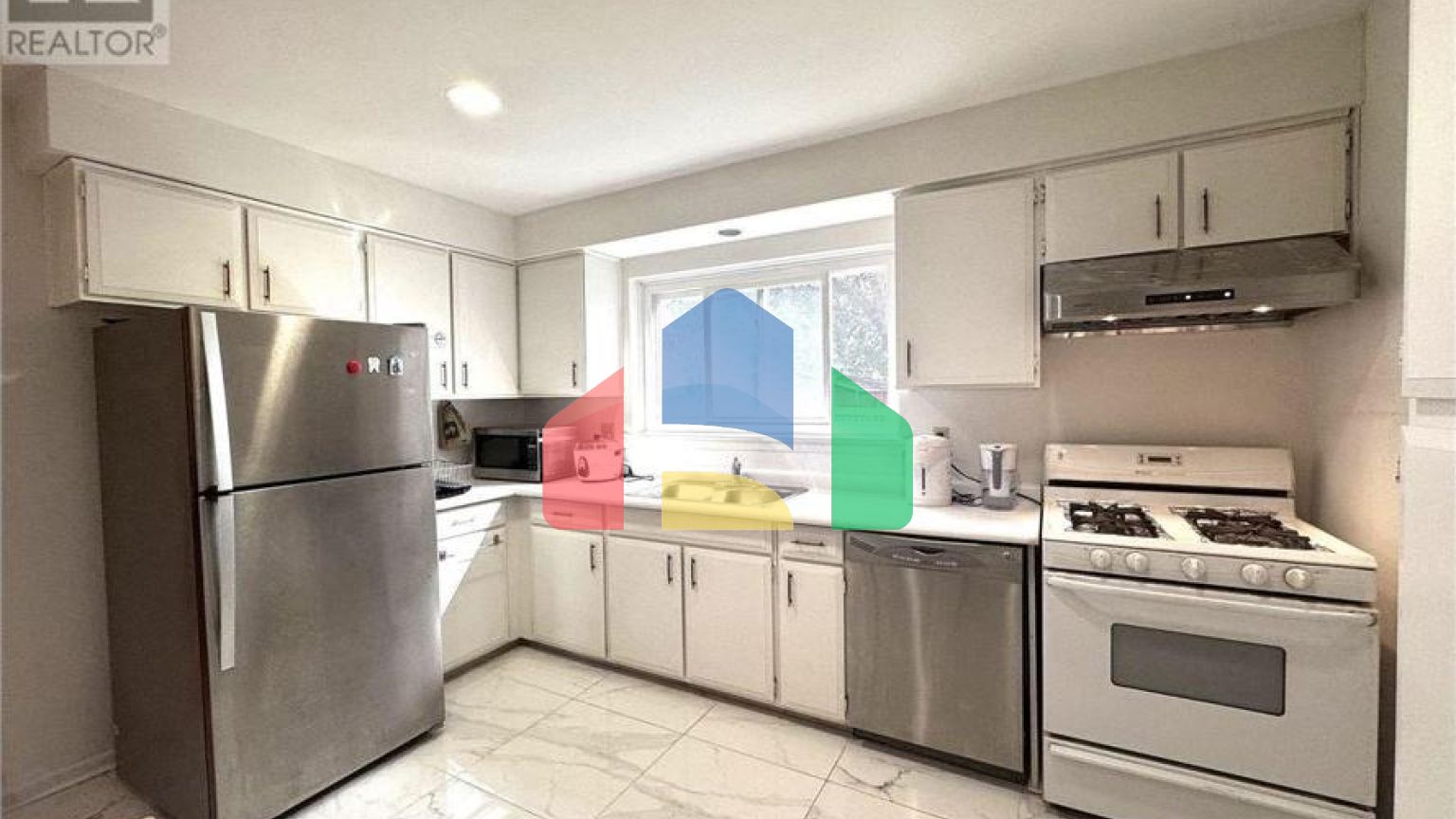 Residential - Single Family Home - Toronto, Canada - Canada