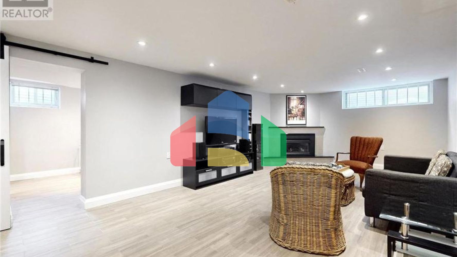 Residential - Single Family Home - Toronto, Canada - Canada