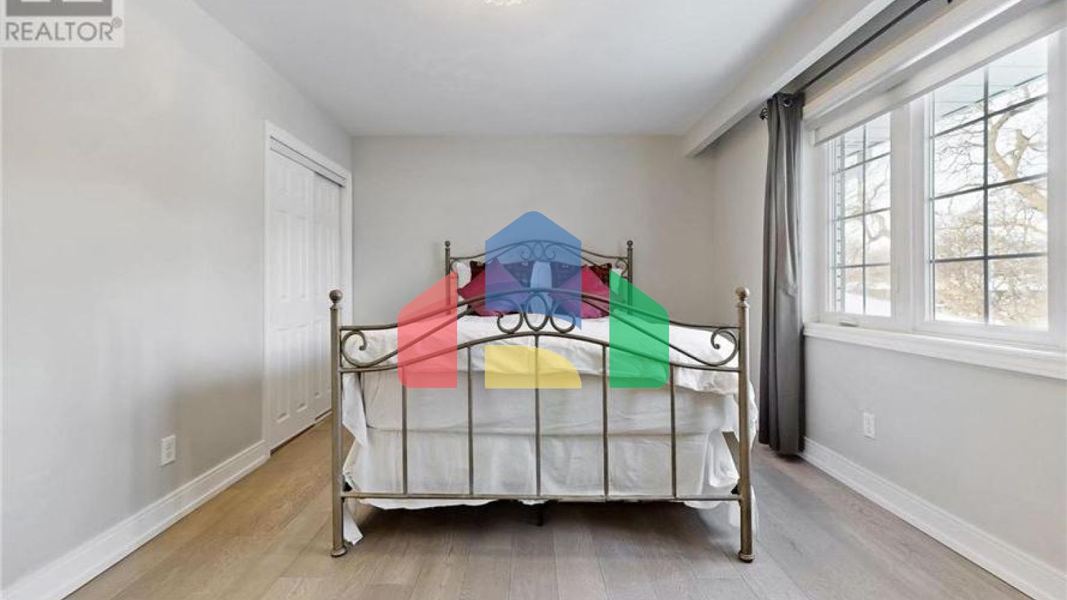 Residential - Single Family Home - Toronto, Canada - Canada